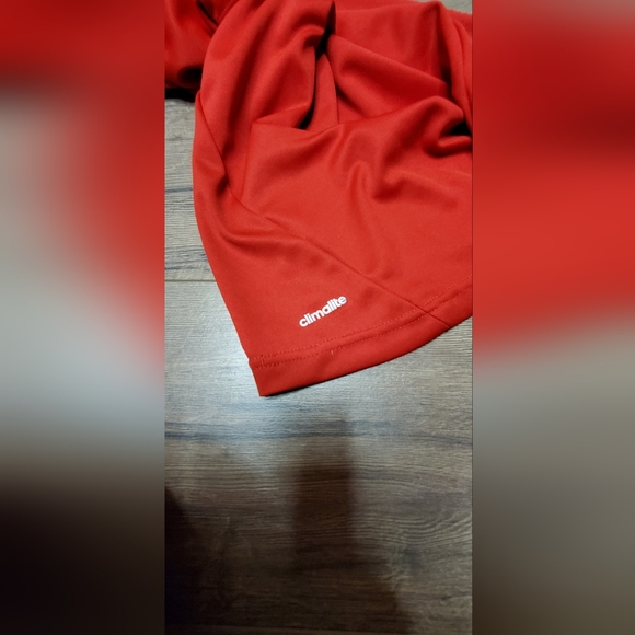 "SOLD" Adidas T-shirt size L - Picture 3 of 4